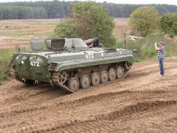 Panzerfahrschule 12